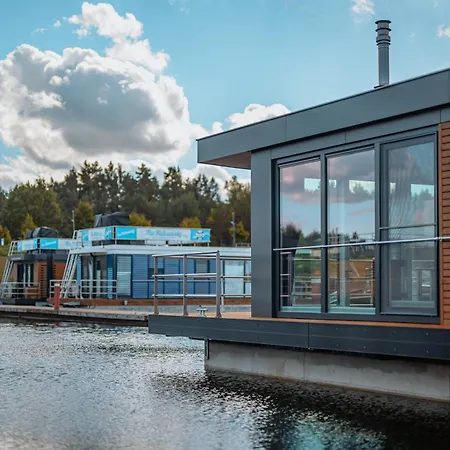 Floatinghouse Vroni Semesterbostad Klitten
