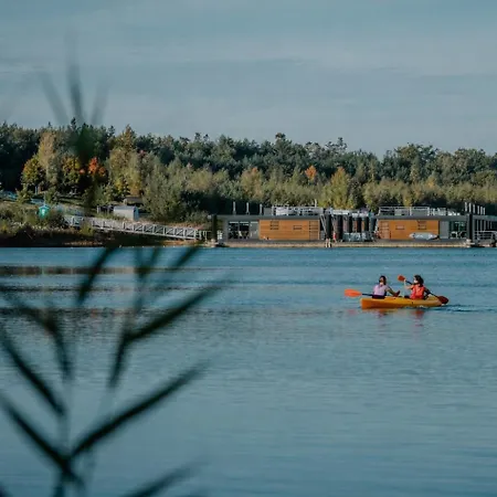 Semesterbostad Floatinghouse Vroni Klitten